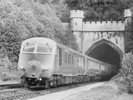 Diesel-electric "Blue Pullman"